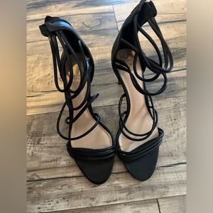Vince Camuto black heels